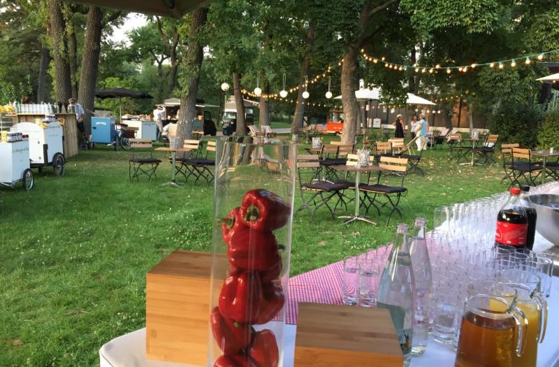 Organisation de soirees guinguette par PREFERENCE EVENTS